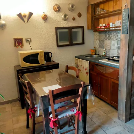 Rosa Bianca Pensión Quart